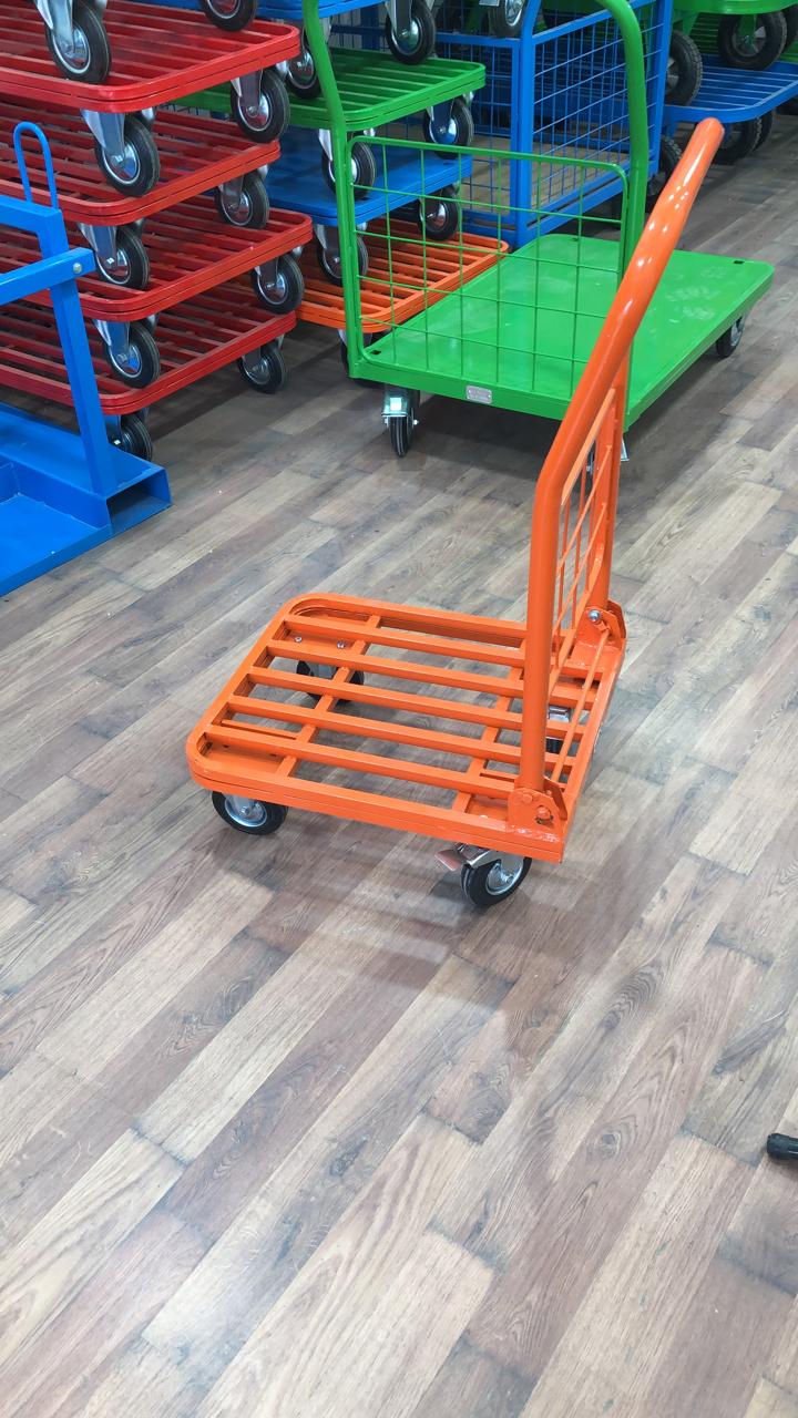 ARABA QULPLU VƏ QATLANAN 62*90 SM