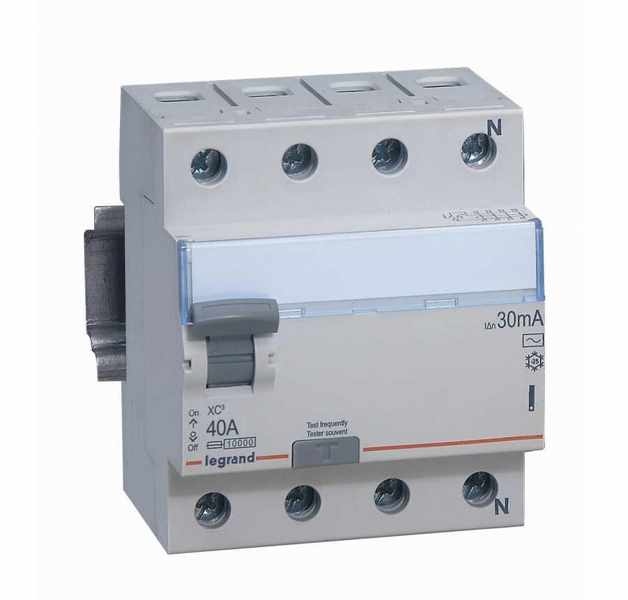 LEGRAND ХС 4К 40АМ АC30МА AVTOMAT
